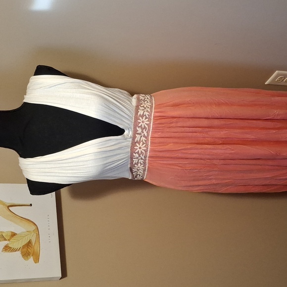 J&M Design Dresses & Skirts - J&M Clothing Maxi Dress - EUC